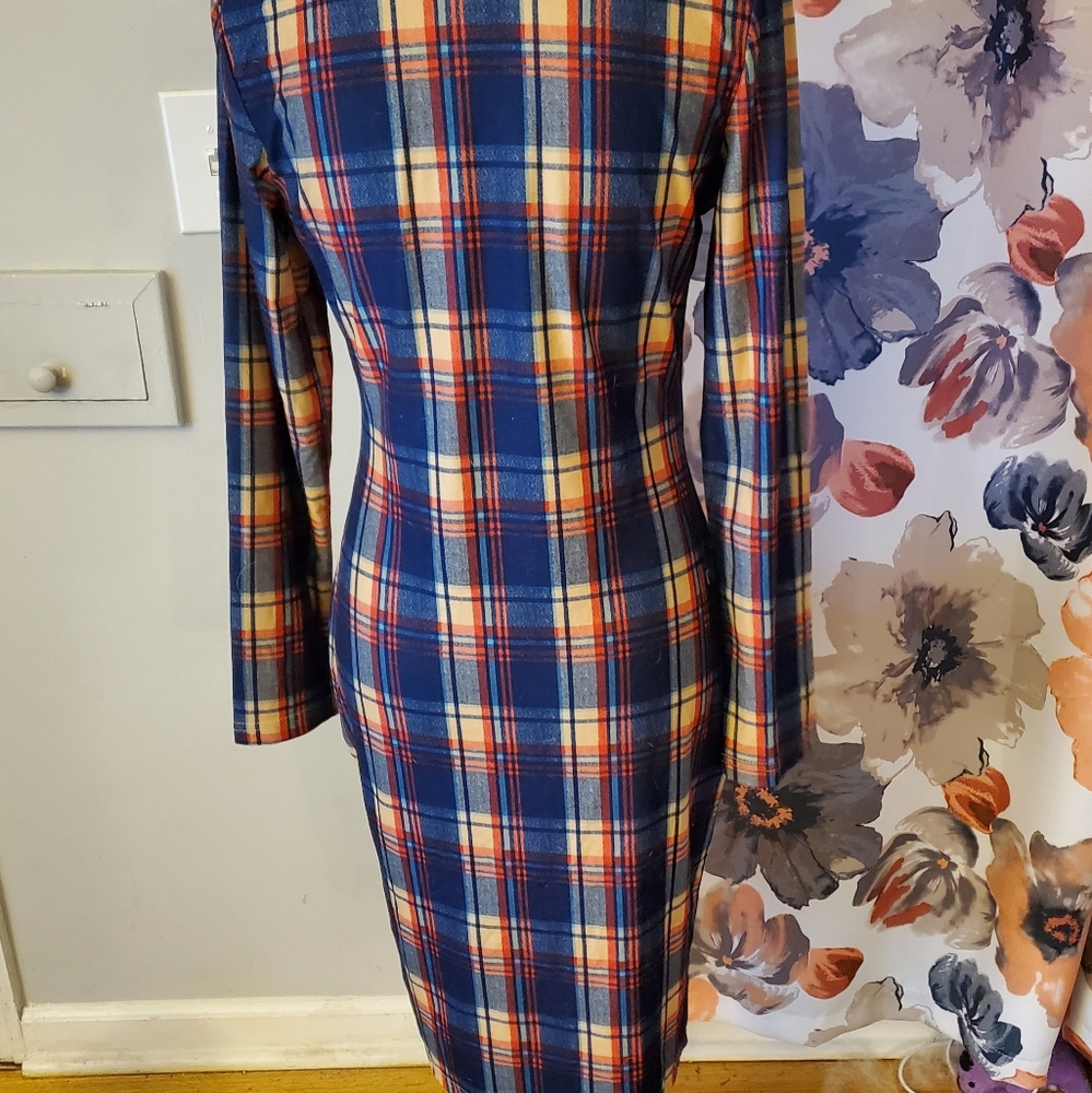 Plaid Mid Length Dress - Picture 4 of 5
